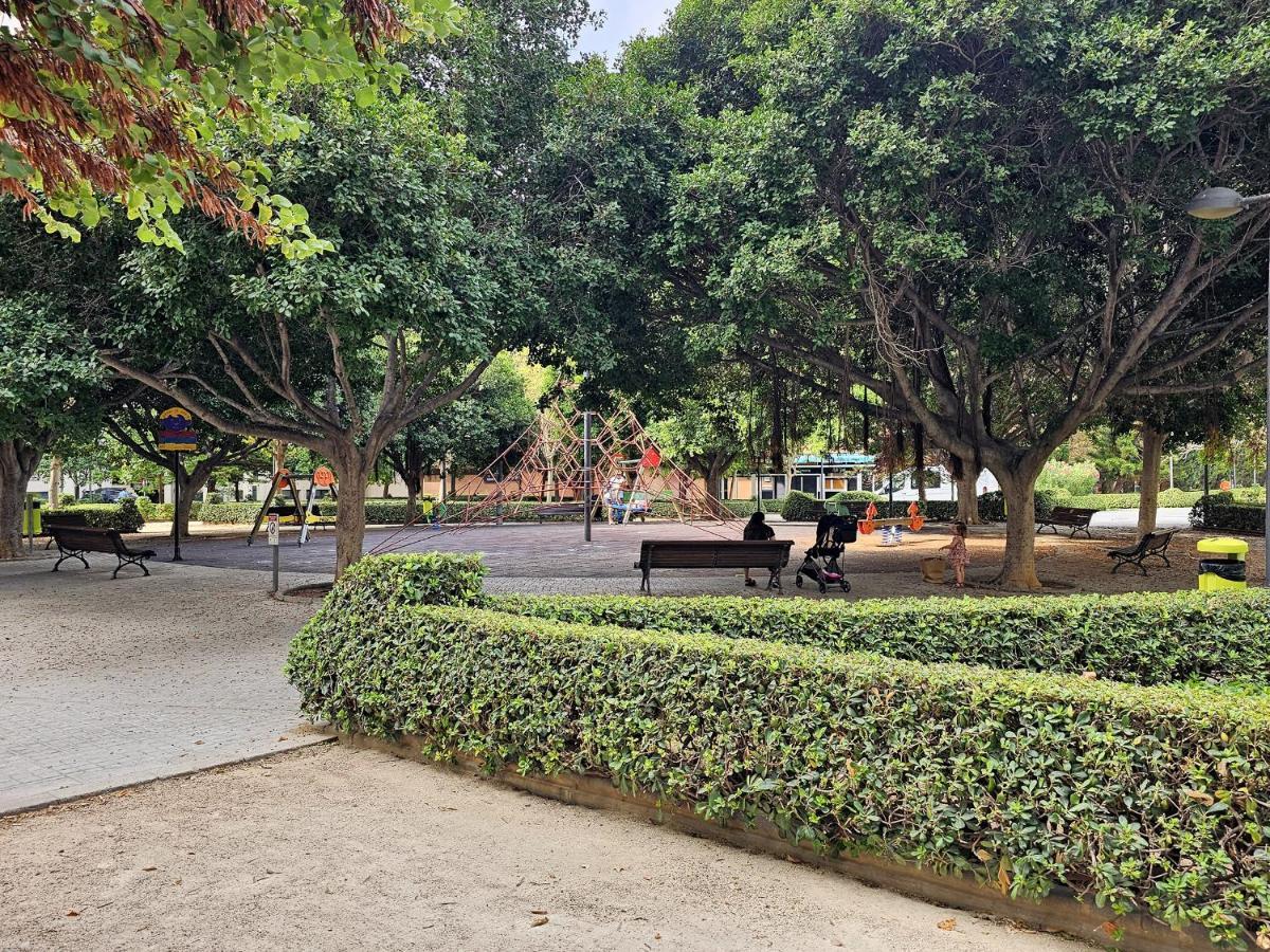 Apartamentos Las Ciencias Studio Y Valencia Eksteriør bilde